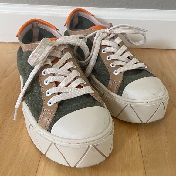 gizella platform sneaker